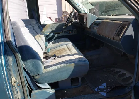 1991 GMC Sierra C1500 z USA, uszkodzony, nr VIN 1GTDC14K8MZ502086